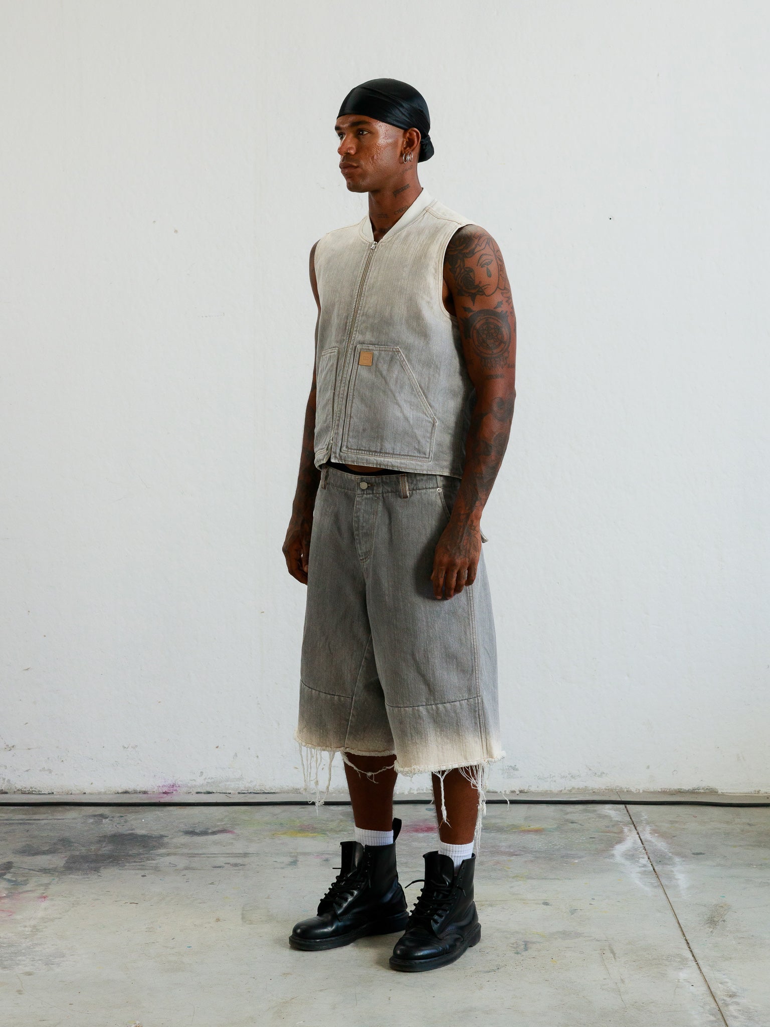 NEAL - FADE GRAY GILET