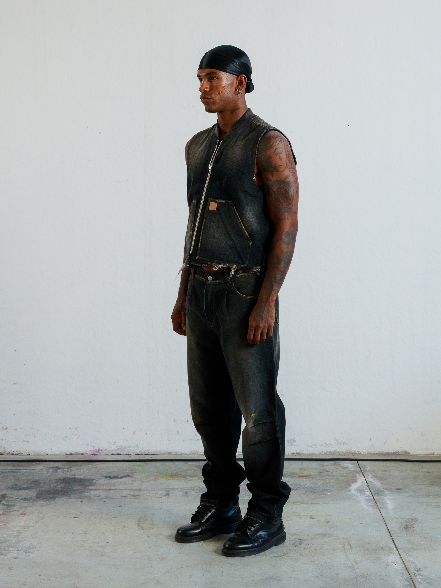 NEAL - BLACK GILET