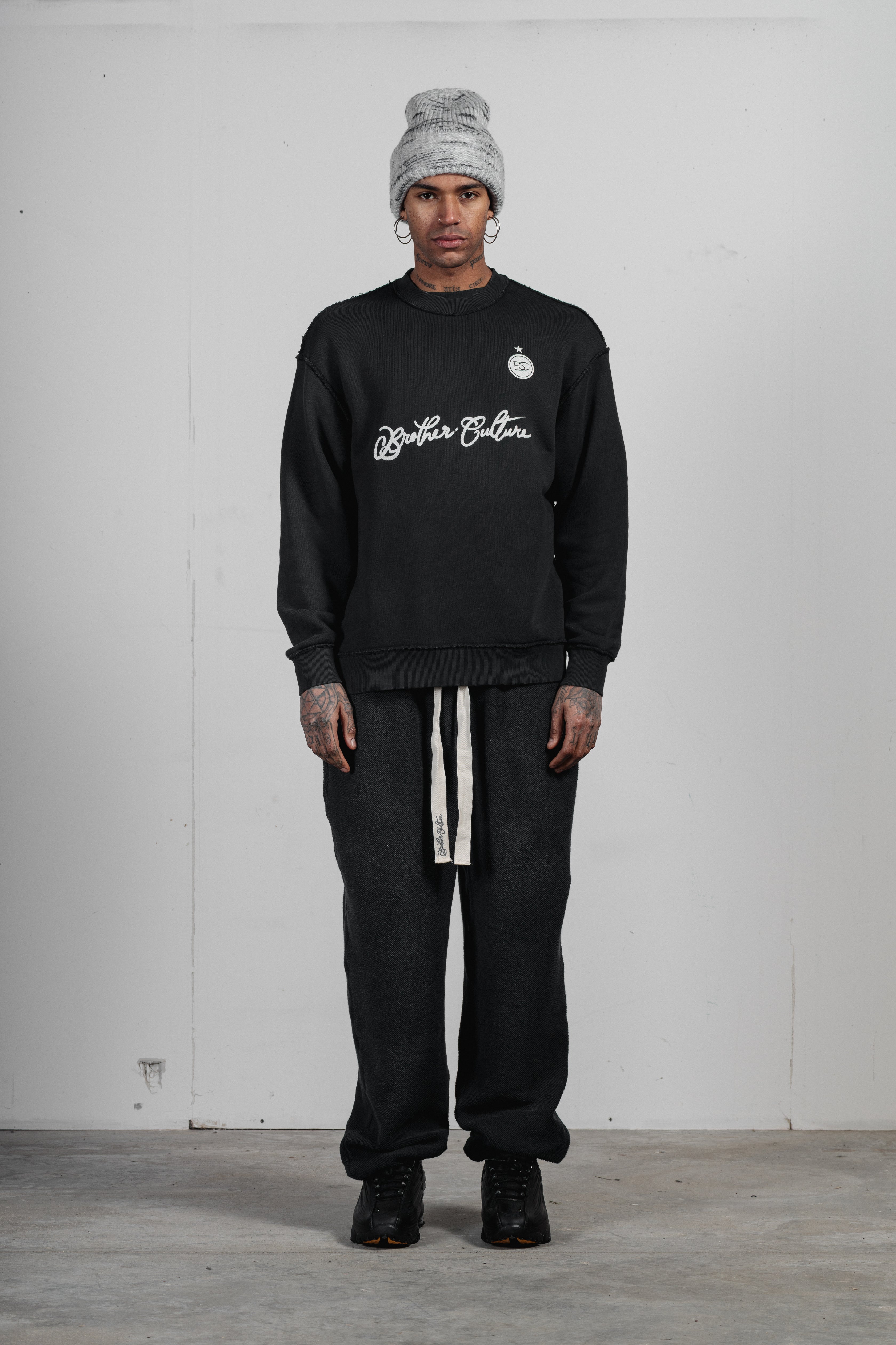 EQUIPO CREW - BLACK