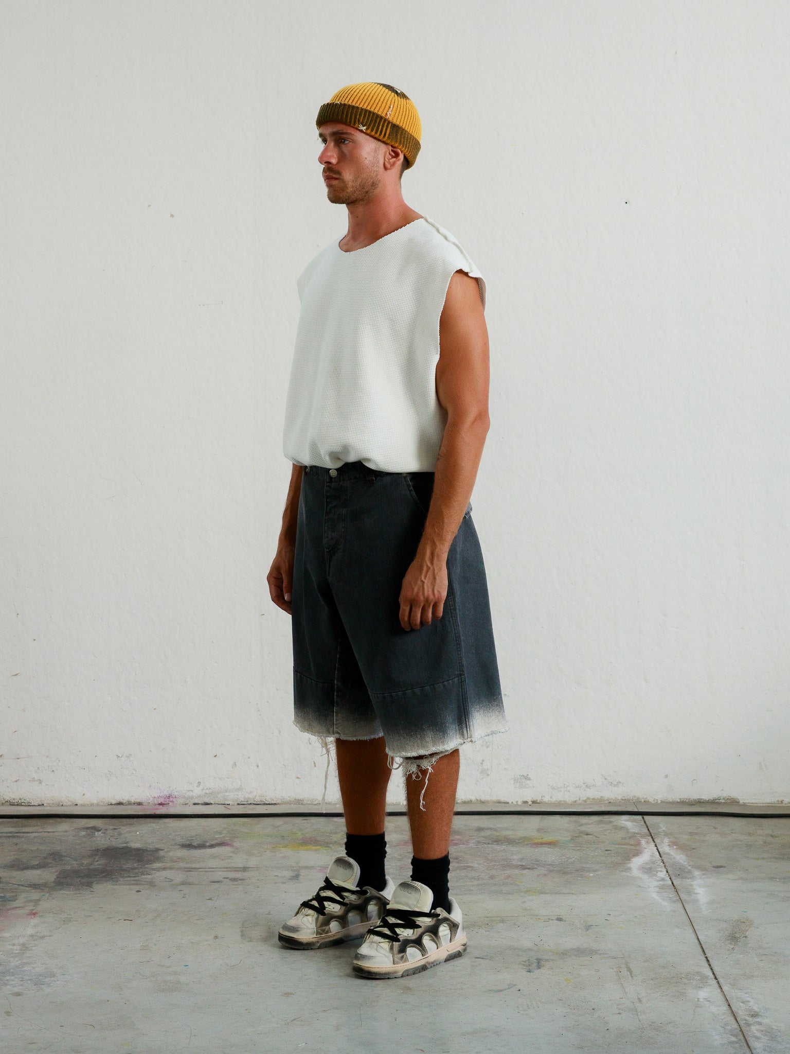 LEON BLACK FADE JORTS