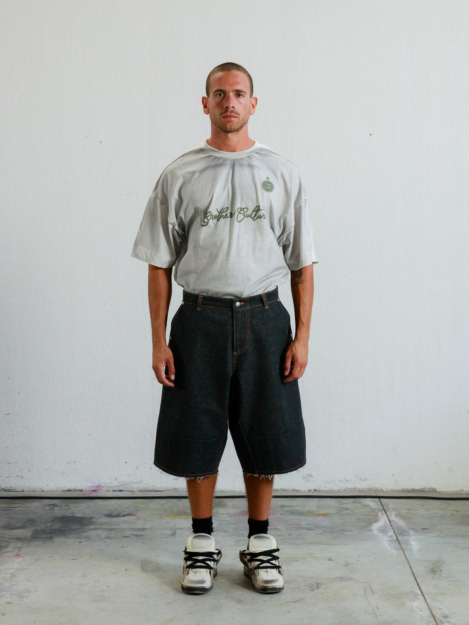 LEON - BLACK JORTS